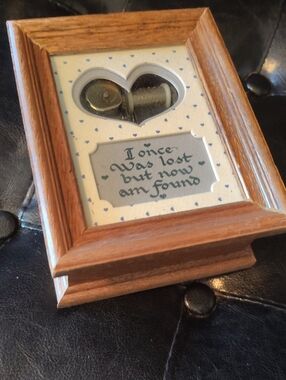 Wooden Brown Heart Accent Music Box – Inspirational Home Accent